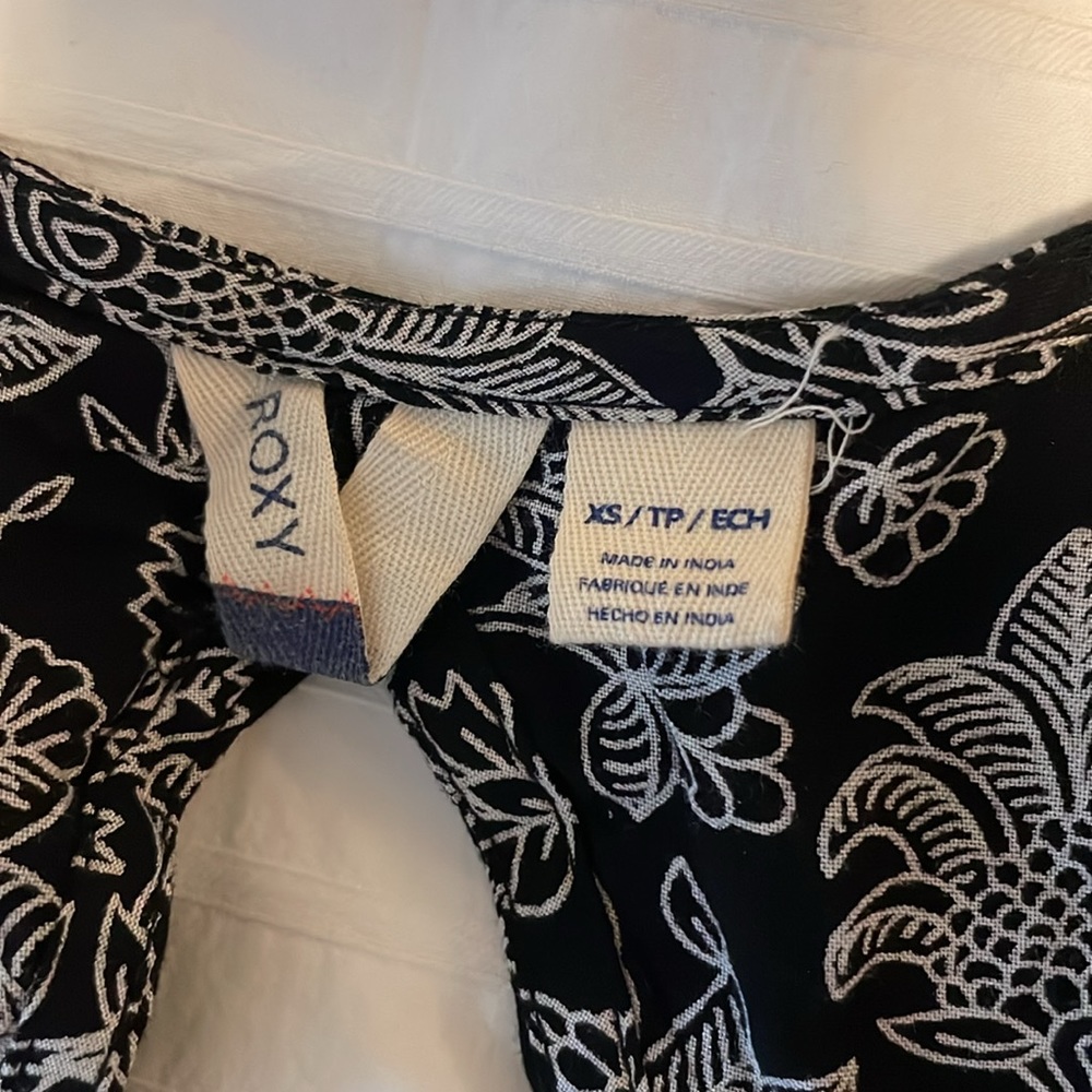 Stretchy Roxy 🌊 Sundress - Picture 10 of 11